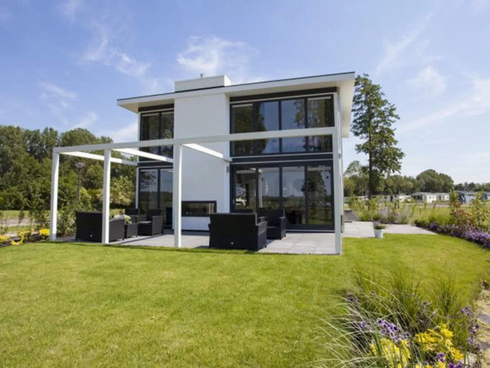 Cube Magnifique 8-Buiten