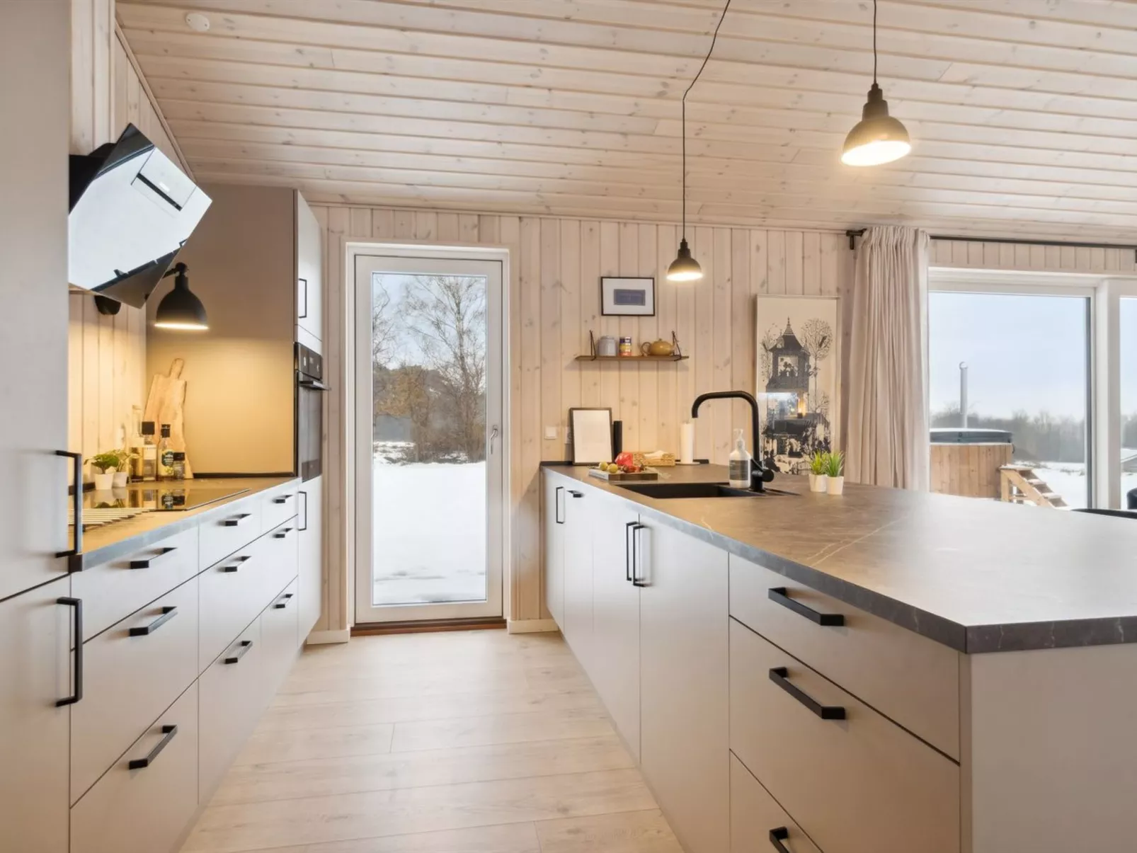 "Ferdine" - 1.5km from the sea-Binnen