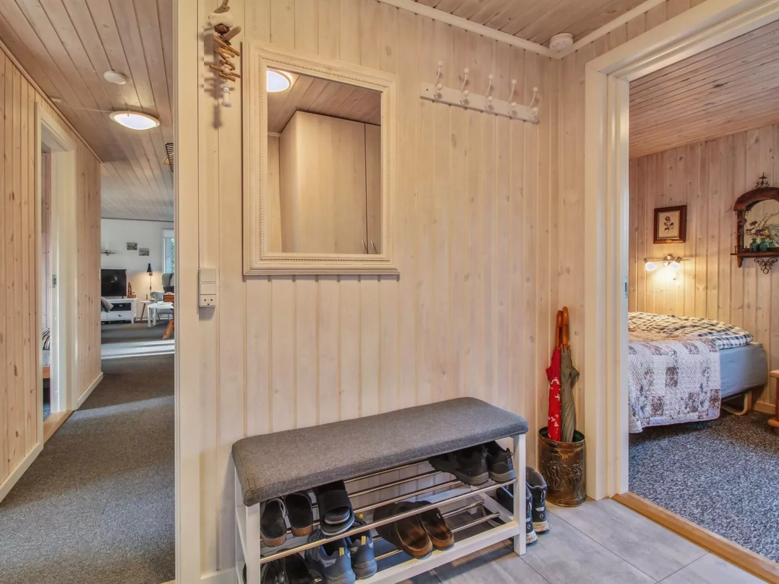 "Ilkka" - 2.1km from the sea-Binnen