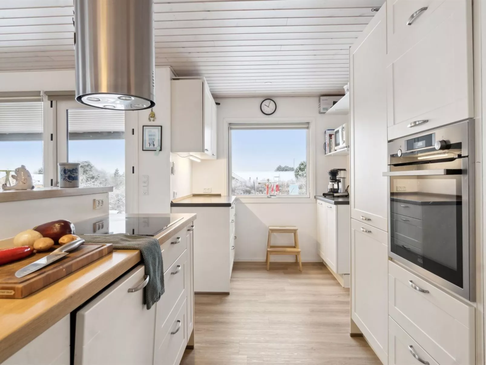 "Oskari" - 175m from the sea-Binnen