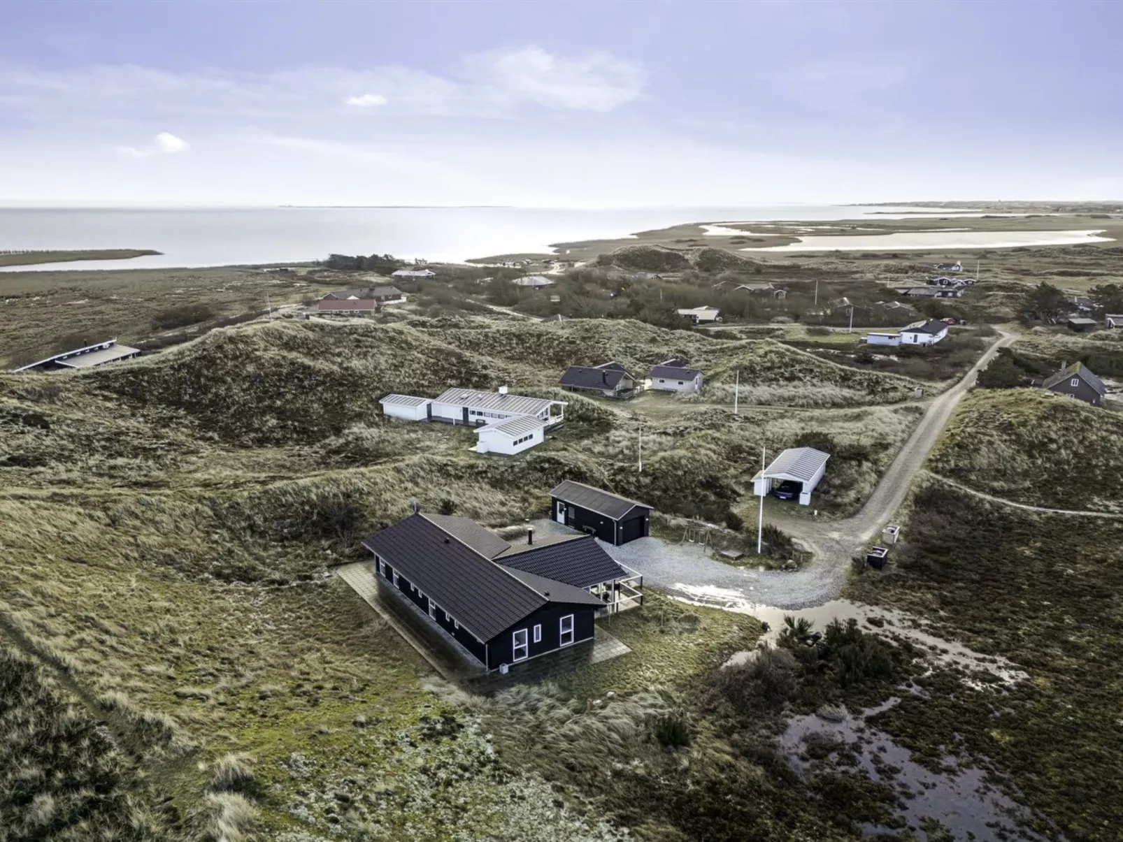 "Taja" - 300m to the inlet-Buiten