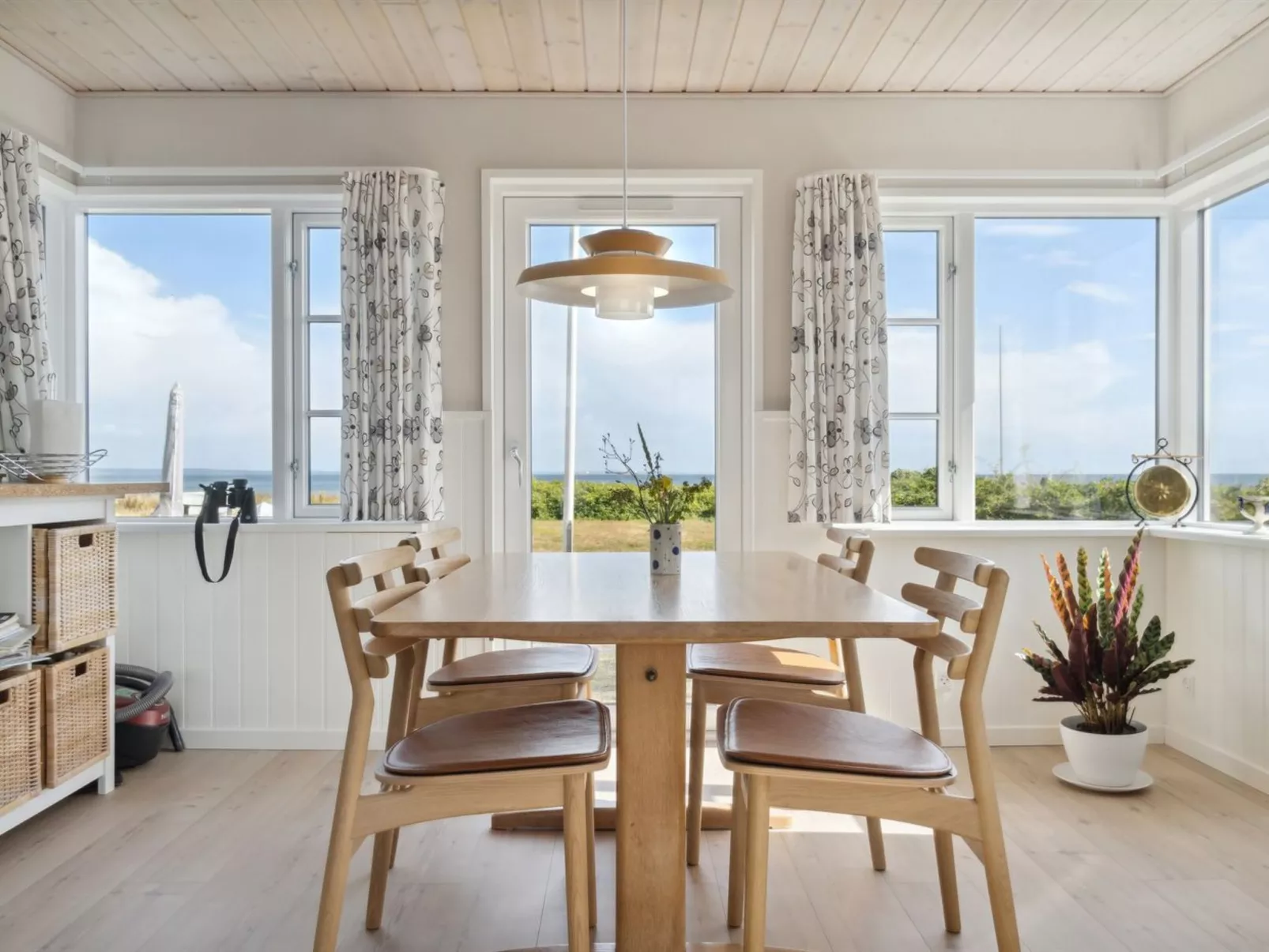 "Mirkka" - 50m from the sea-Binnen