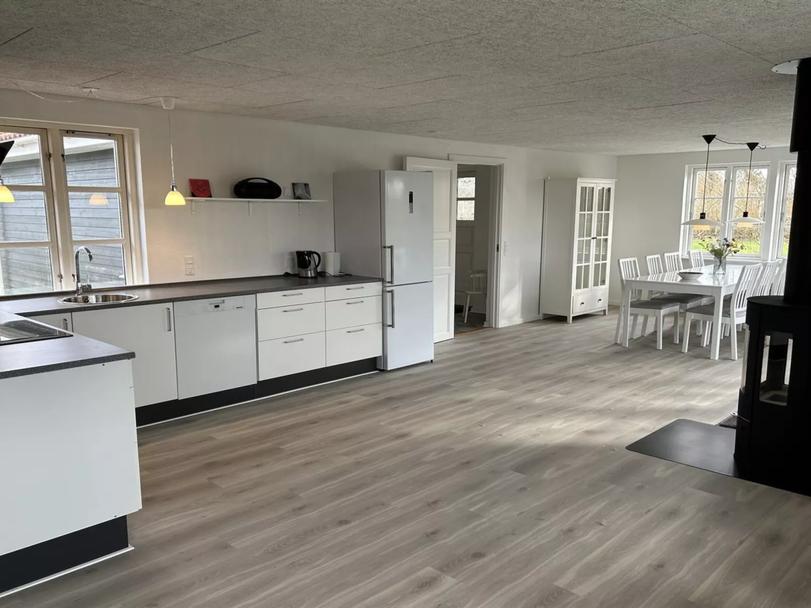 "Torhild" - 700m from the sea-Binnen