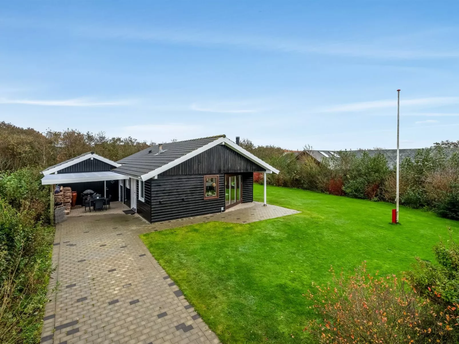 "Ensio" - 300m to the inlet-Buiten