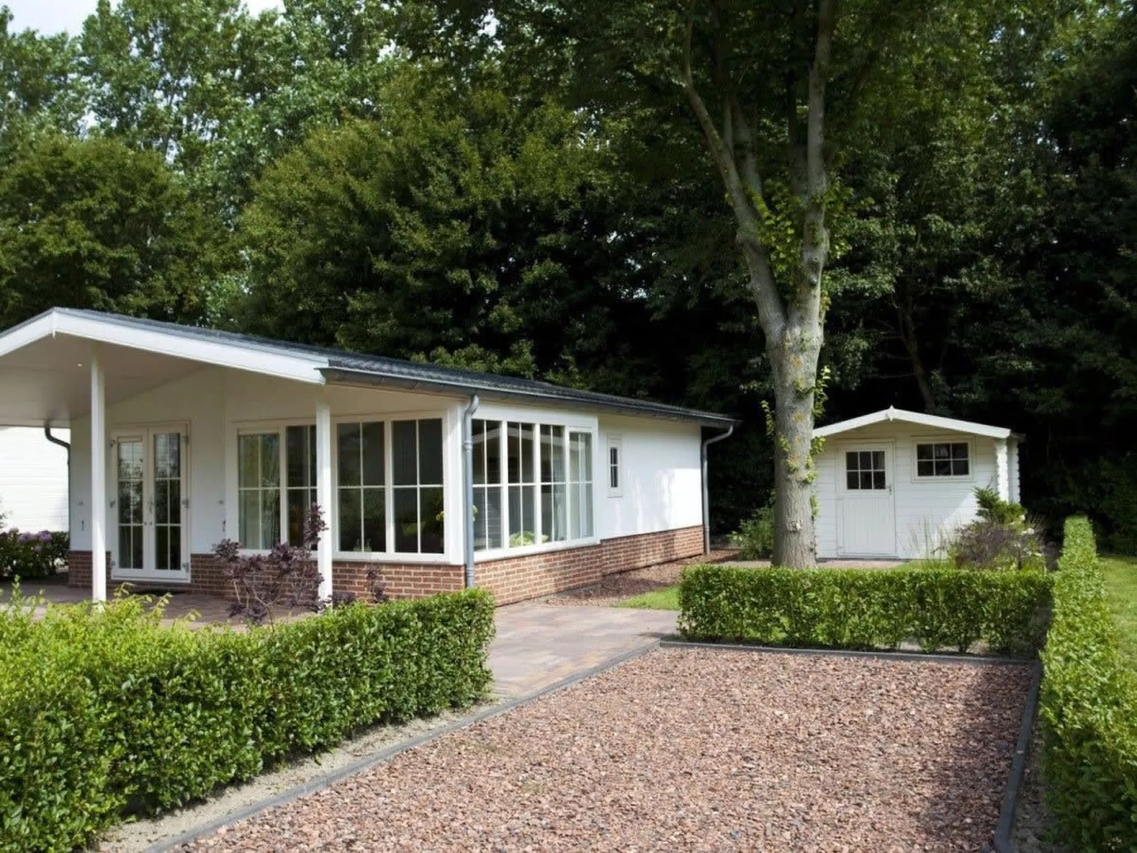 Exclusif 6-Buiten