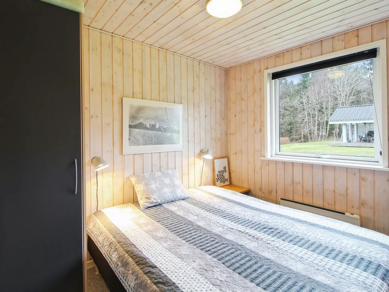 "Joar" - 6.5km from the sea-Binnen