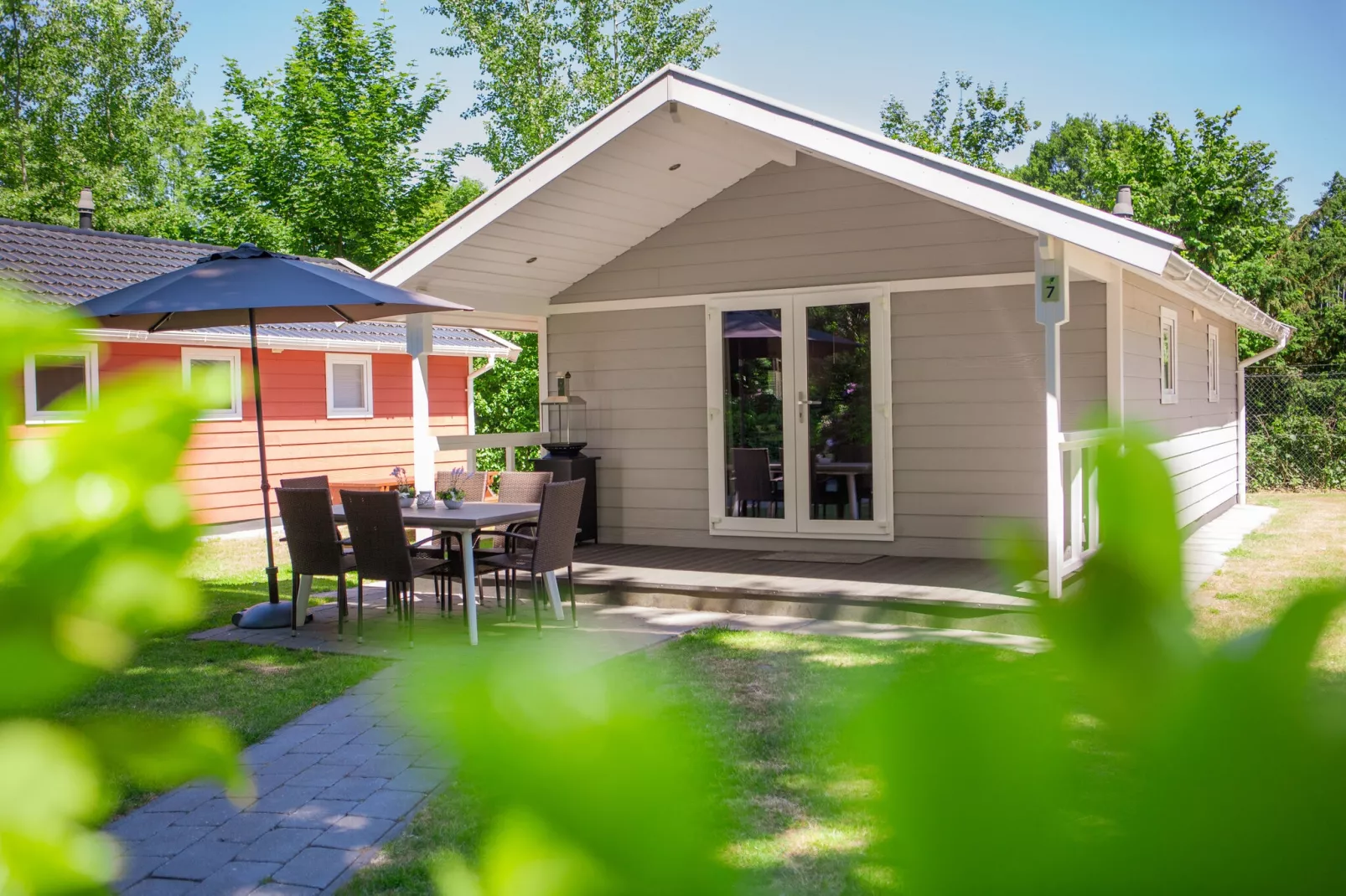 Vakantiepark Latour 1-Buitenkant zomer