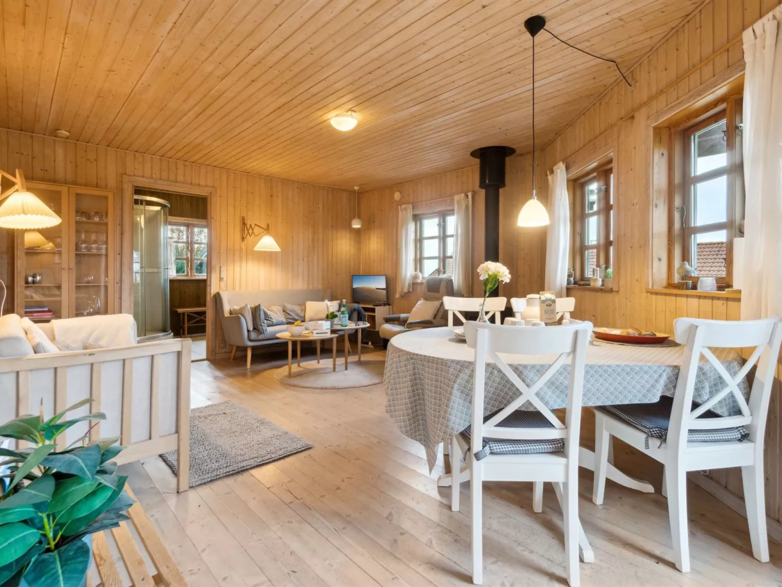 "Marlies" - 300m from the sea-Binnen