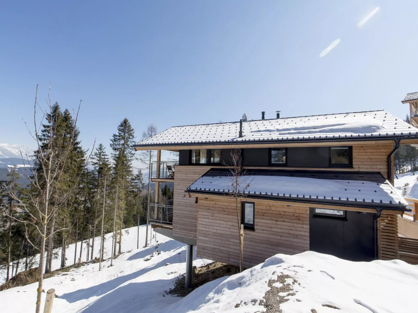 Superior #13 Sauna&Sprudelwanne innen-Buiten
