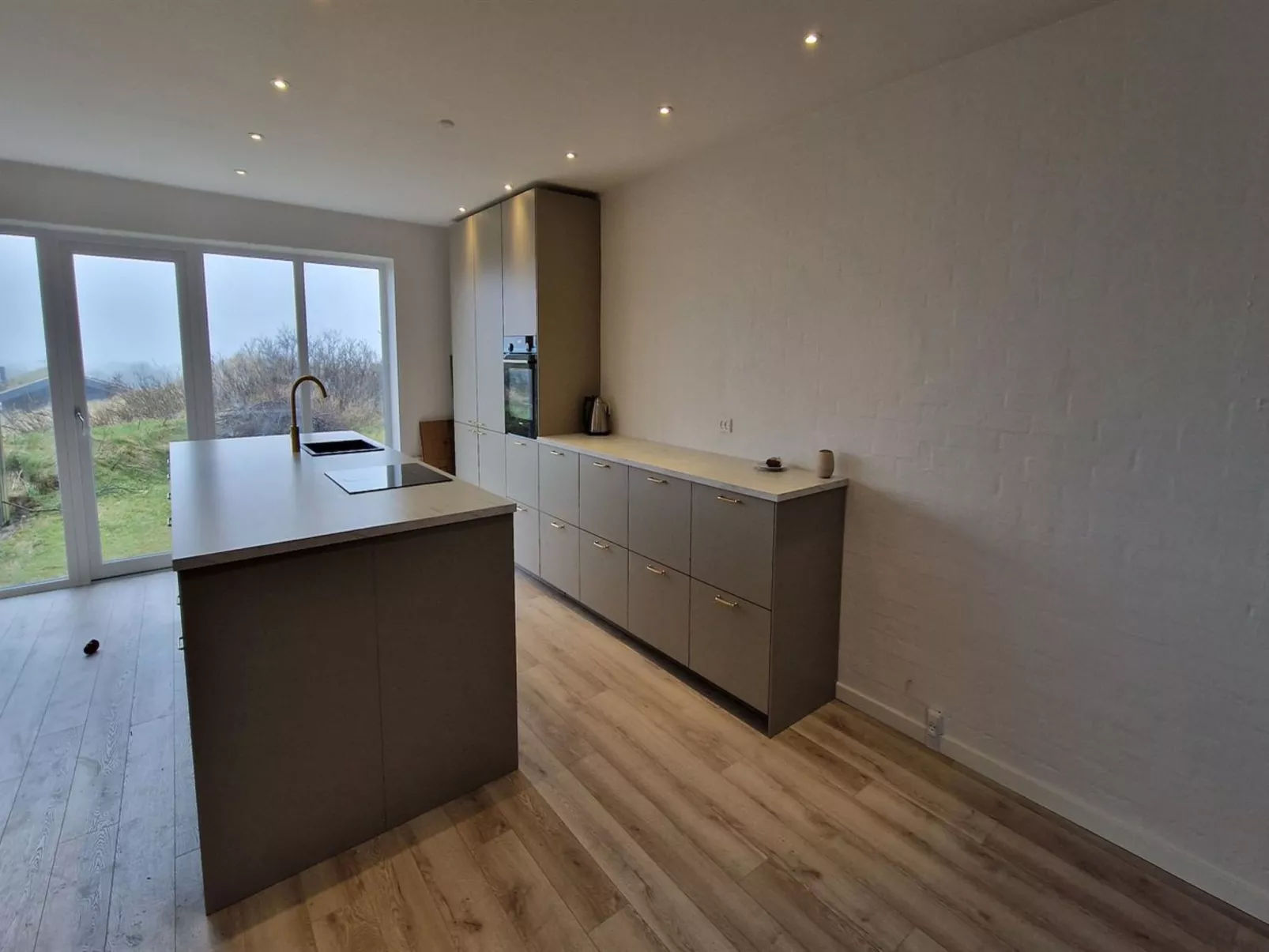 "Ajvi" - 900m from the sea-Binnen