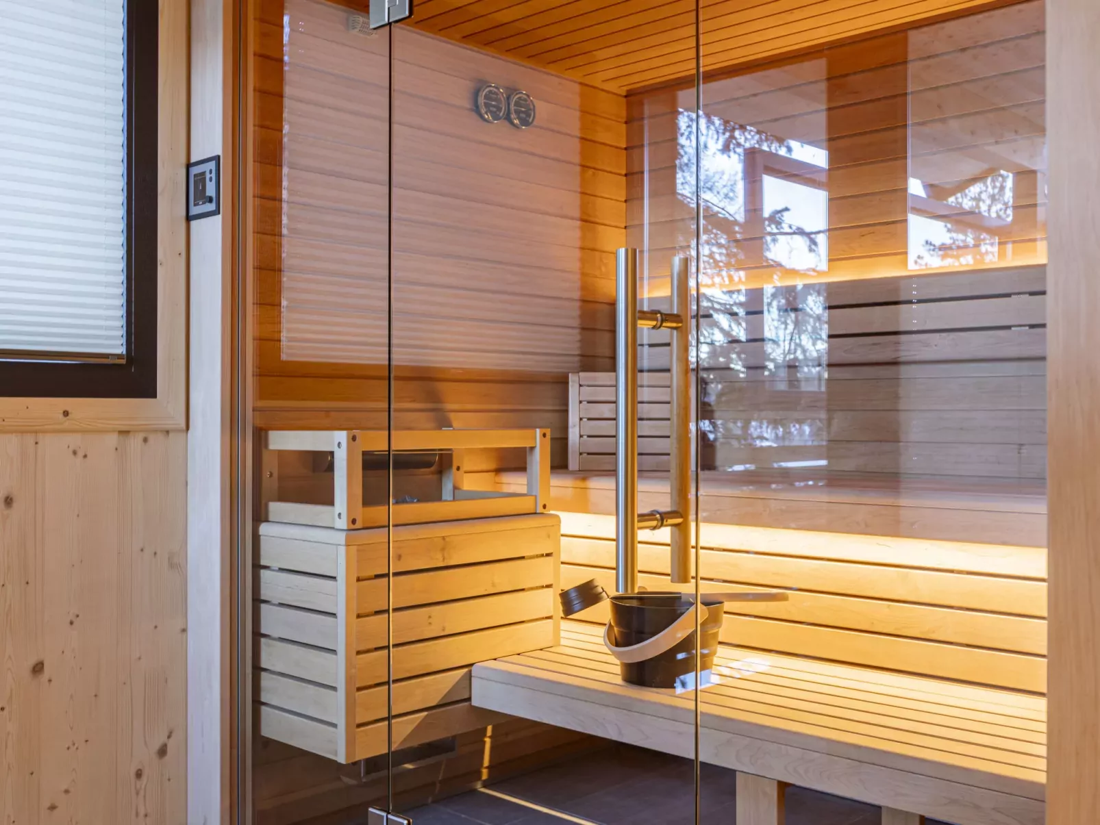 Superior # 9 mit Sauna & Hot Tub-Binnen