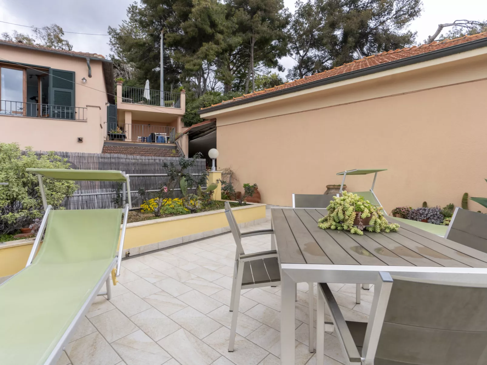 Terrazzo sul Mare-Buiten
