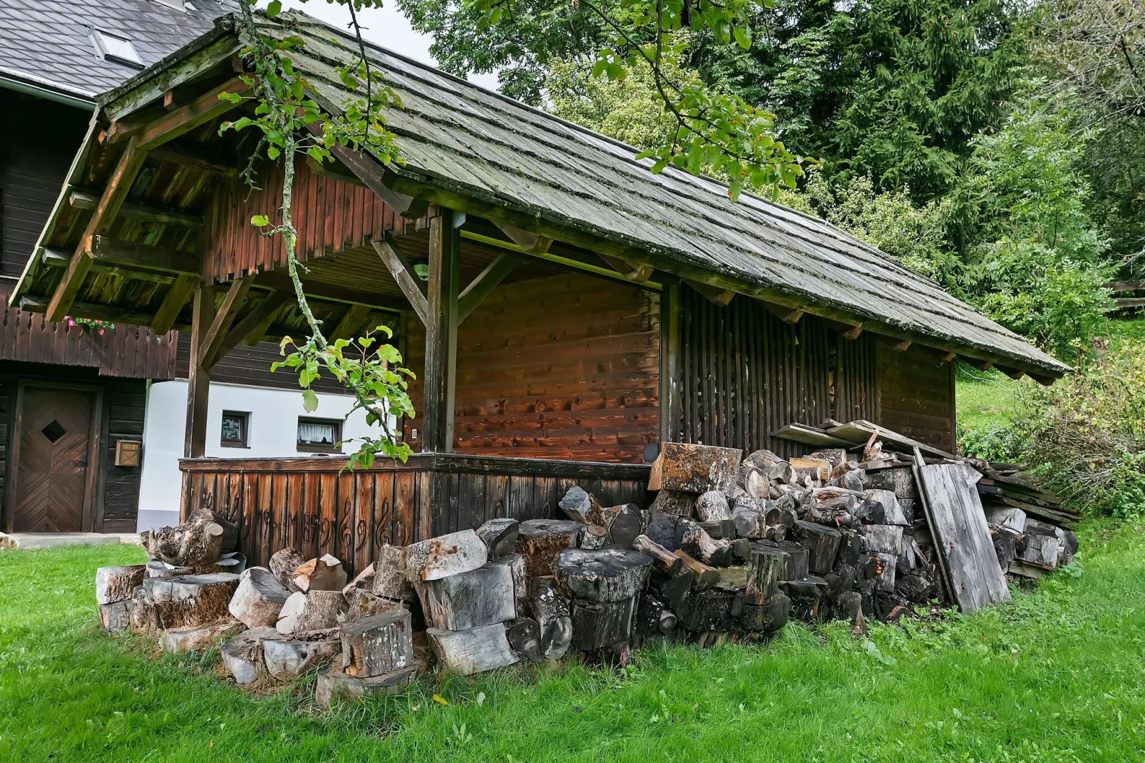 Haus Blocher-Buitenkant zomer