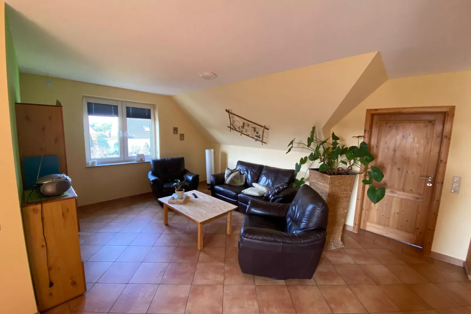 Ferienwohnung an der Ostsee in Pruchten naehe Zingst-Woonkamer