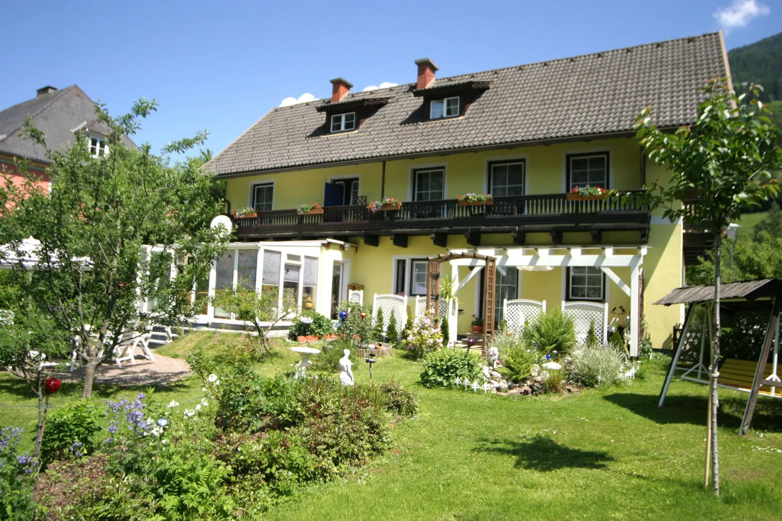 Apartment Hannelore B / 2 P-Buitenkant zomer
