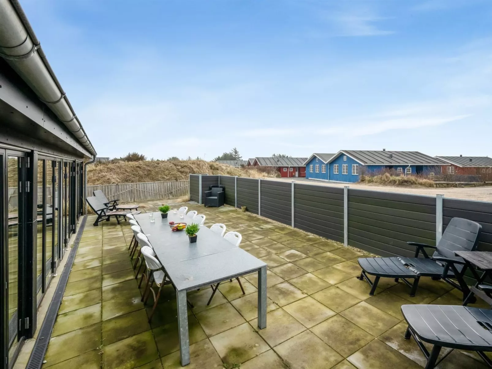 "Clarabelle" - 1.2km from the sea-Buiten