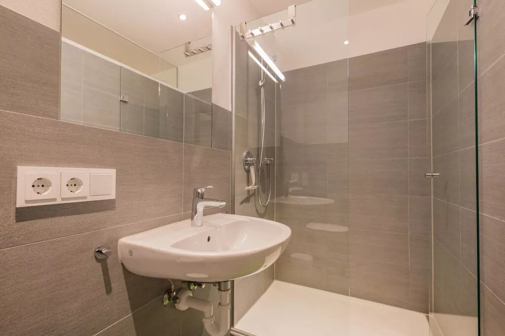 244818-Badkamer