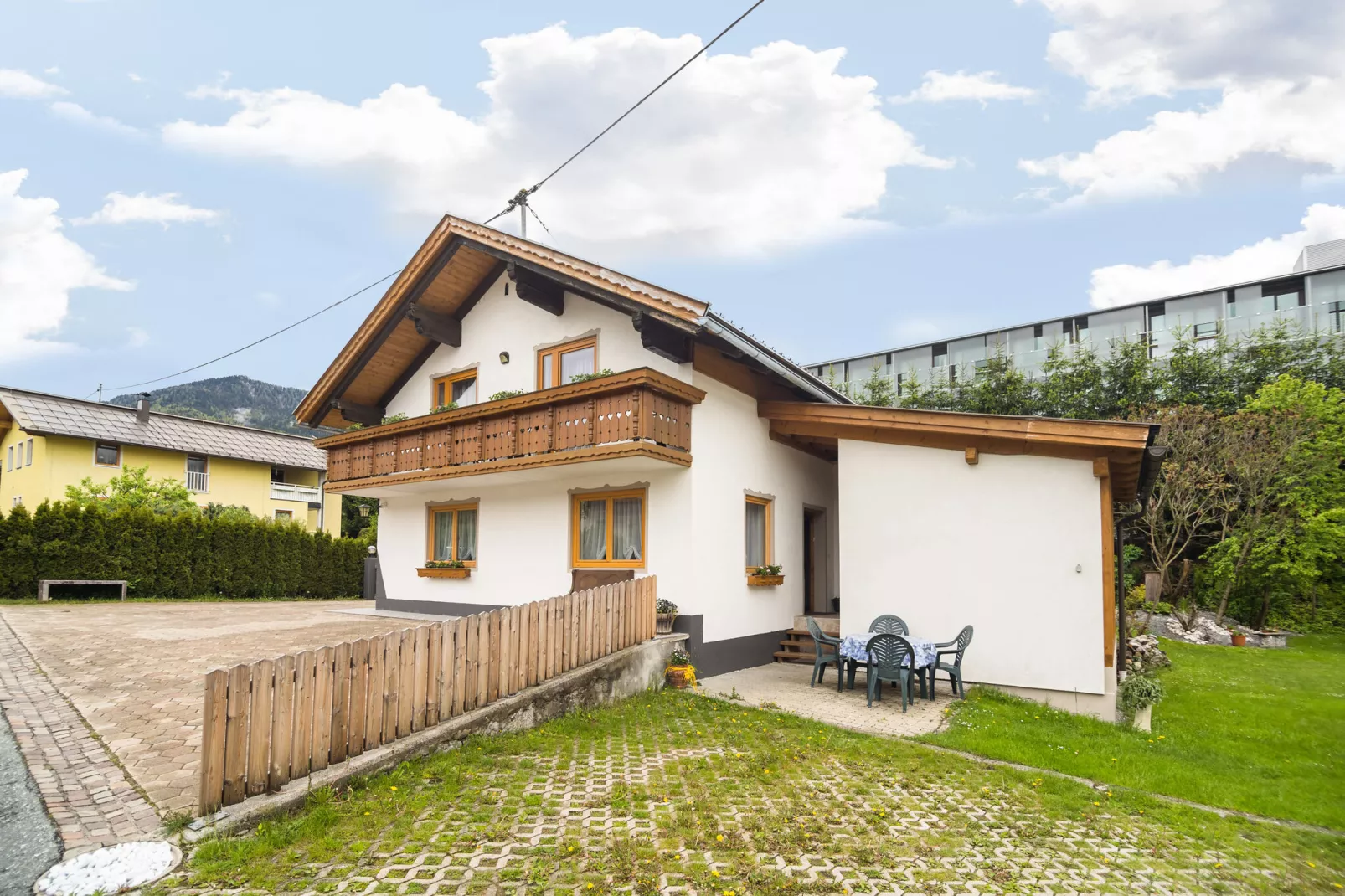 Apartment Tröpolach OG-Buitenkant zomer