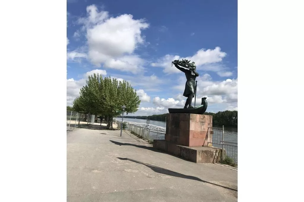 334459-Niet-getagd