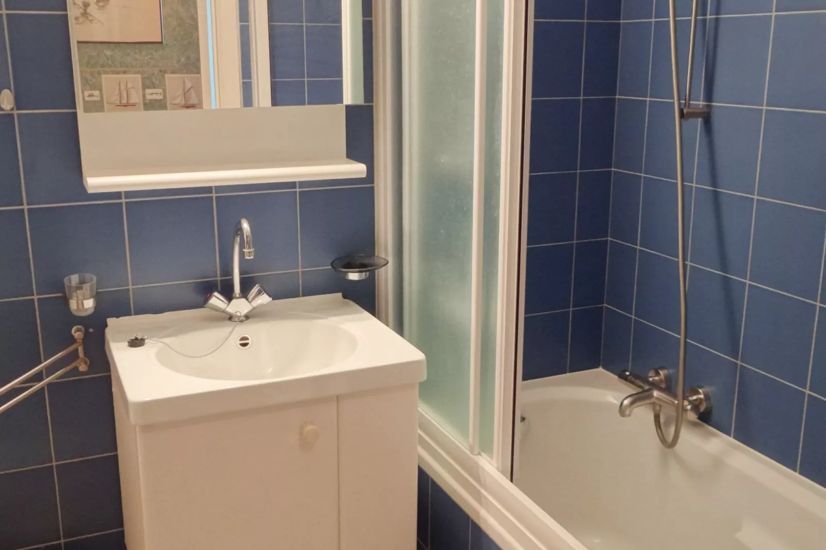 SIRENUSE I EN II I/0404 Rechtse lift-Badkamer
