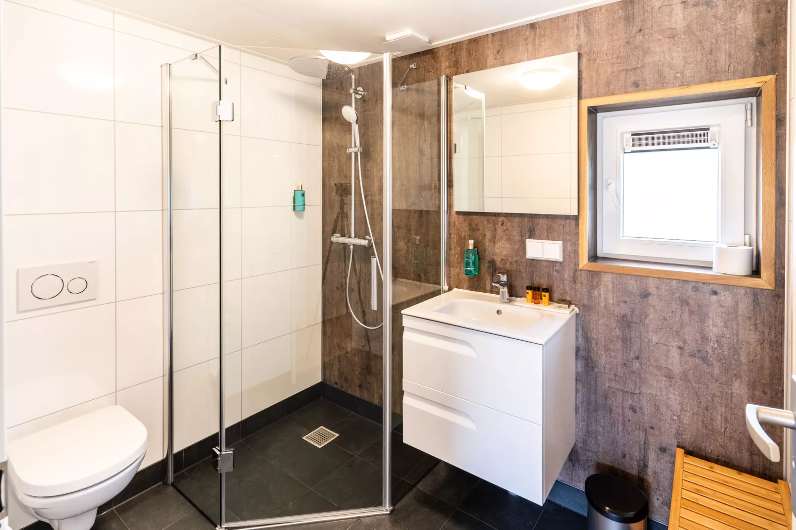 't Landgoed Baars 1-Badkamer