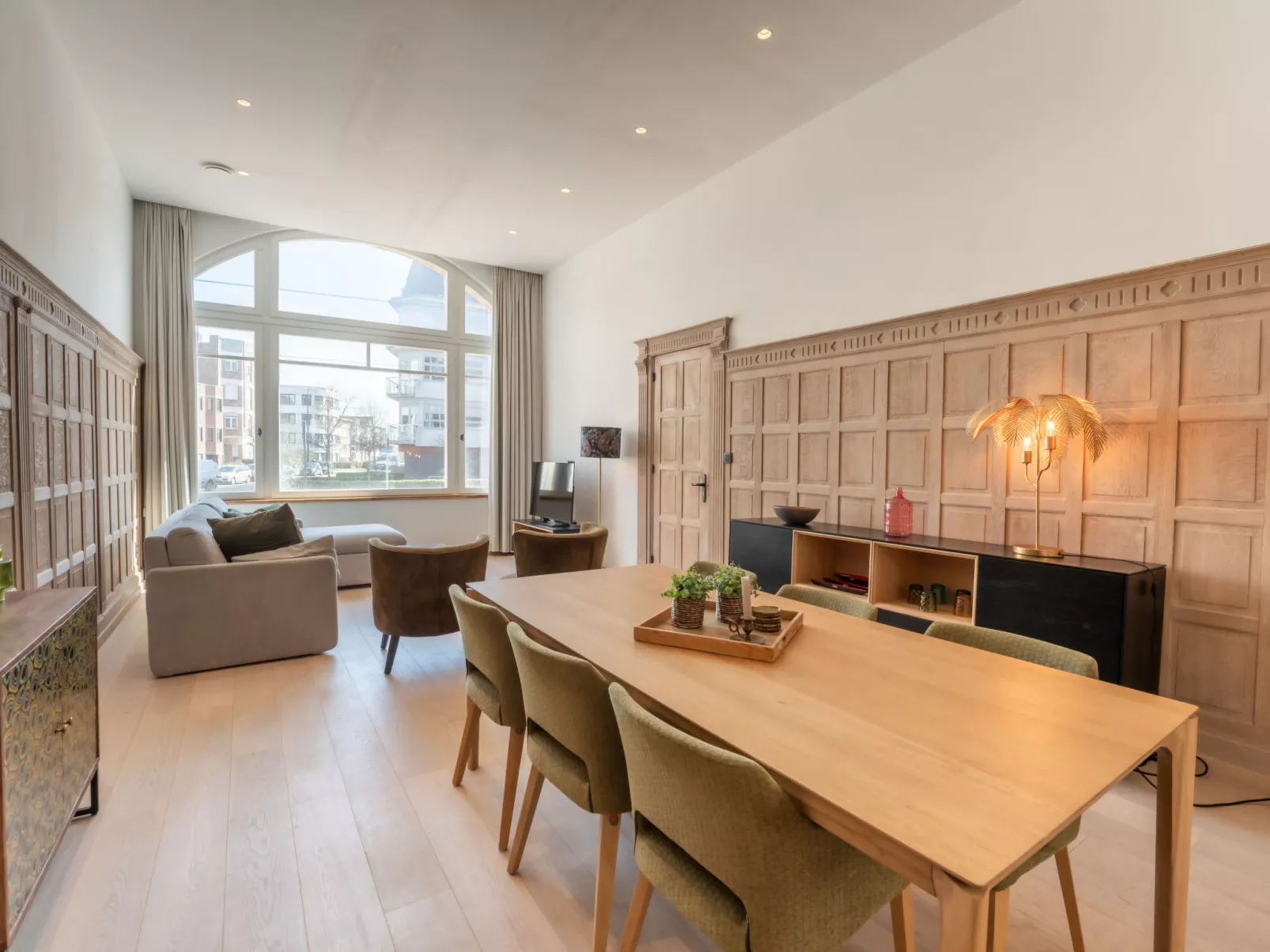 Historical and spacious "La Tourelle I"