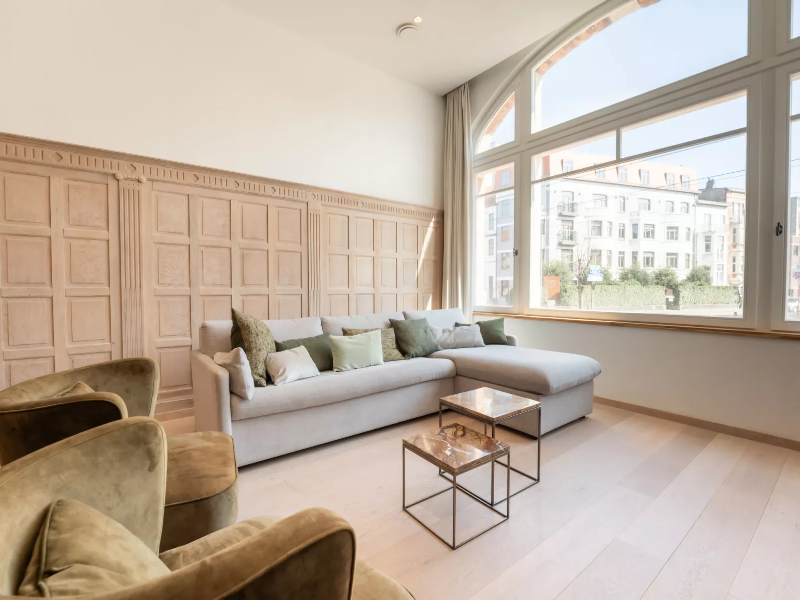Historical and spacious "La Tourelle I"-Binnen