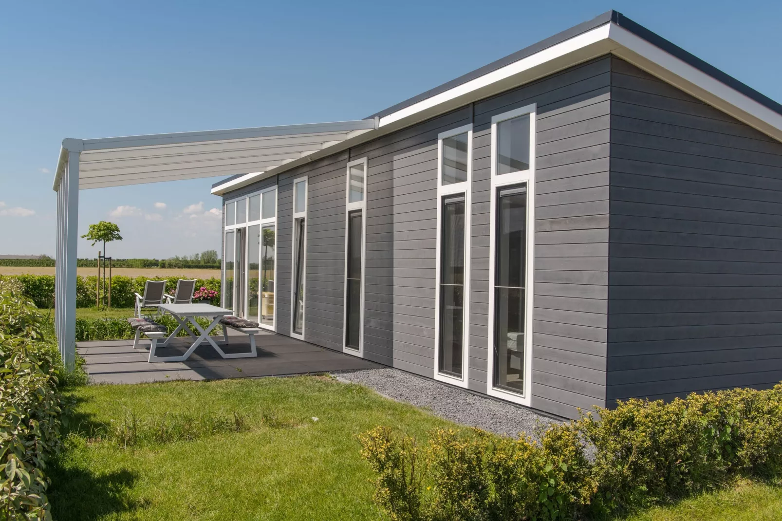 Water Resort Oosterschelde 47A-Buitenkant zomer