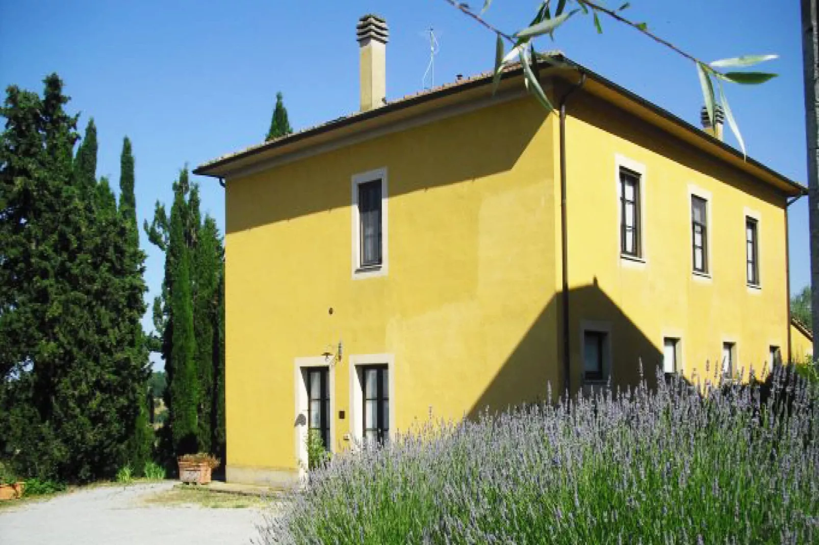 Casale Nuovo-Buitenkant zomer