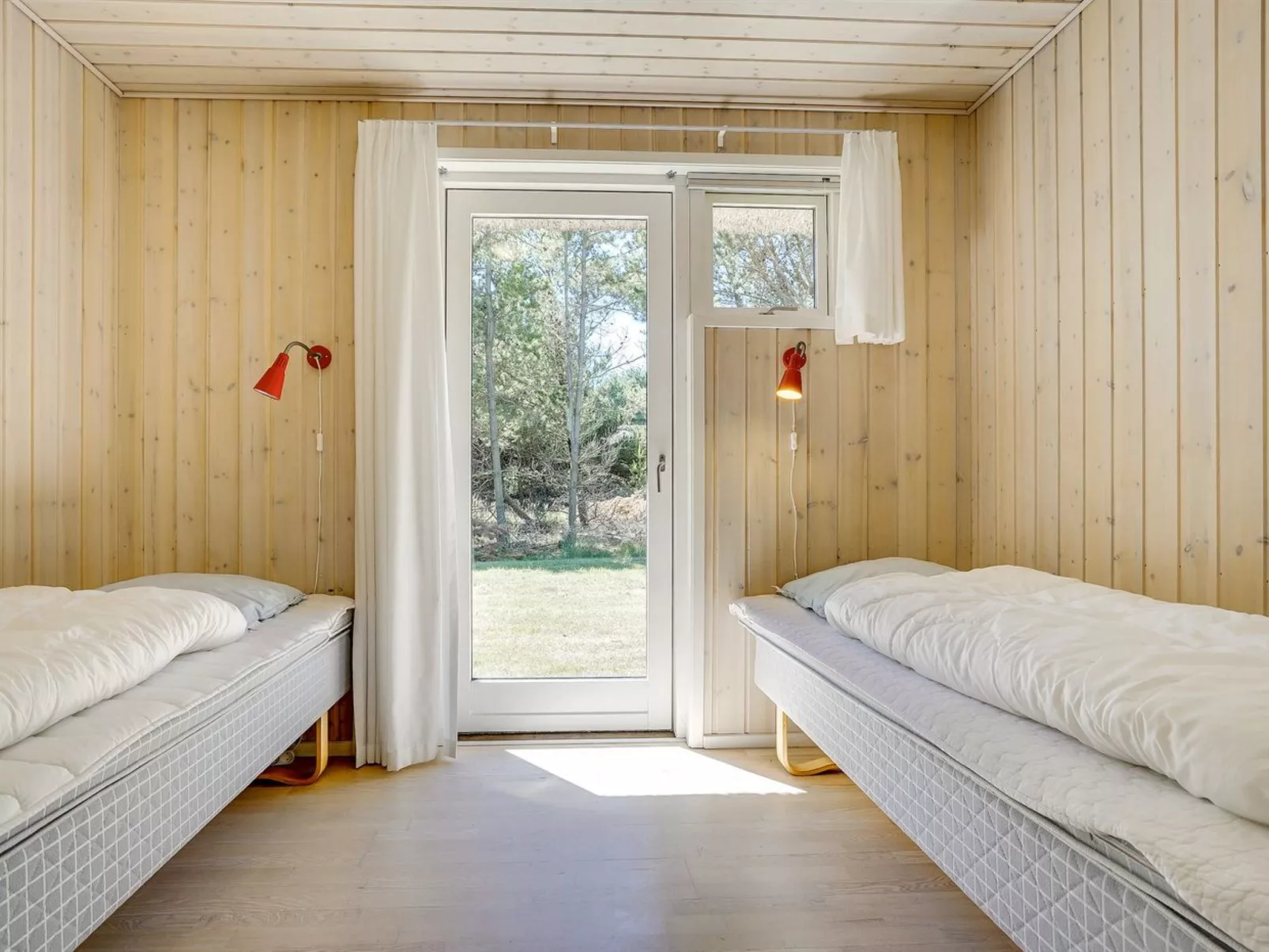 "Dix" - 900m from the sea-Binnen