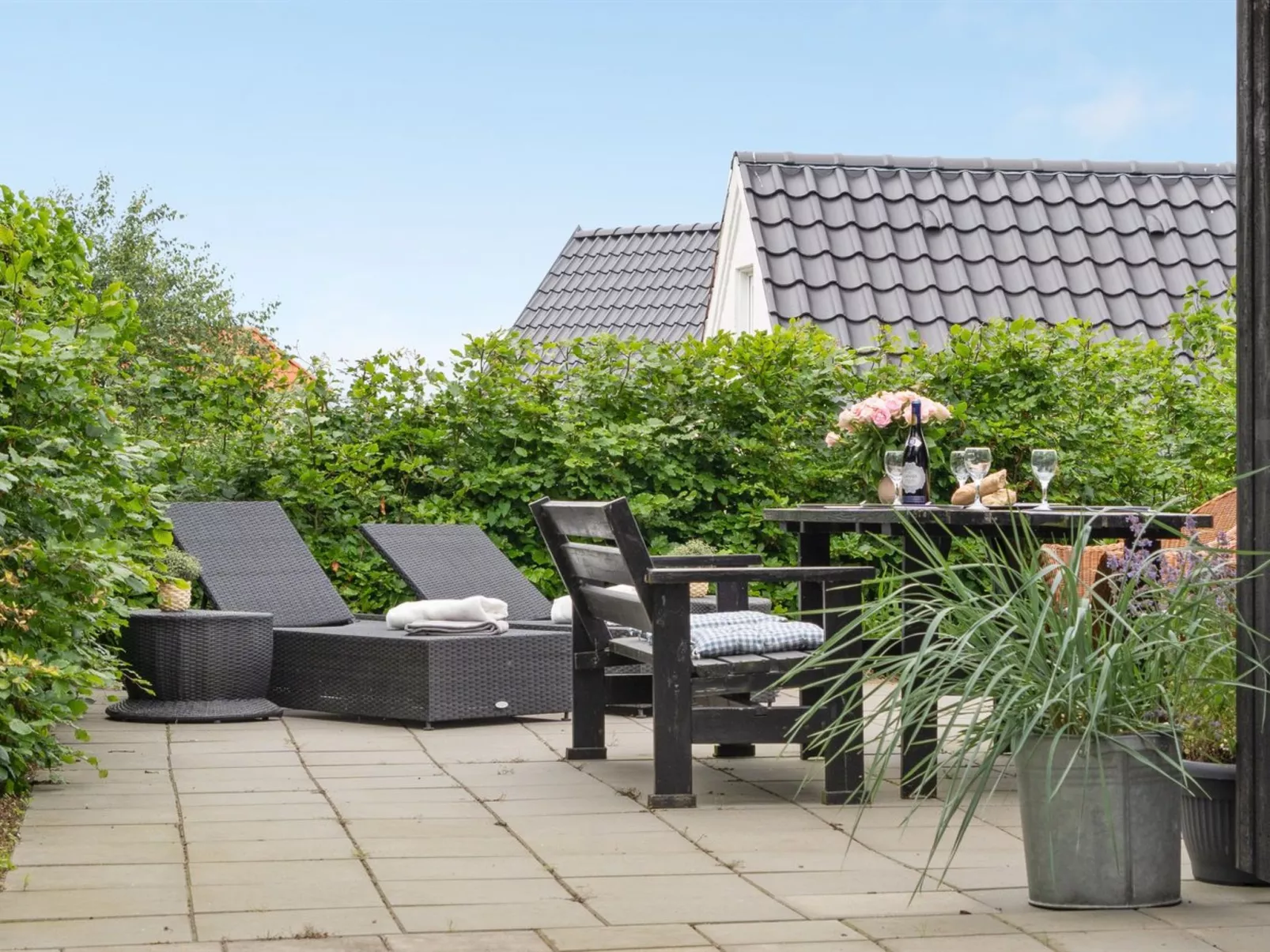 "Jörgen" - 100m from the sea-Buiten