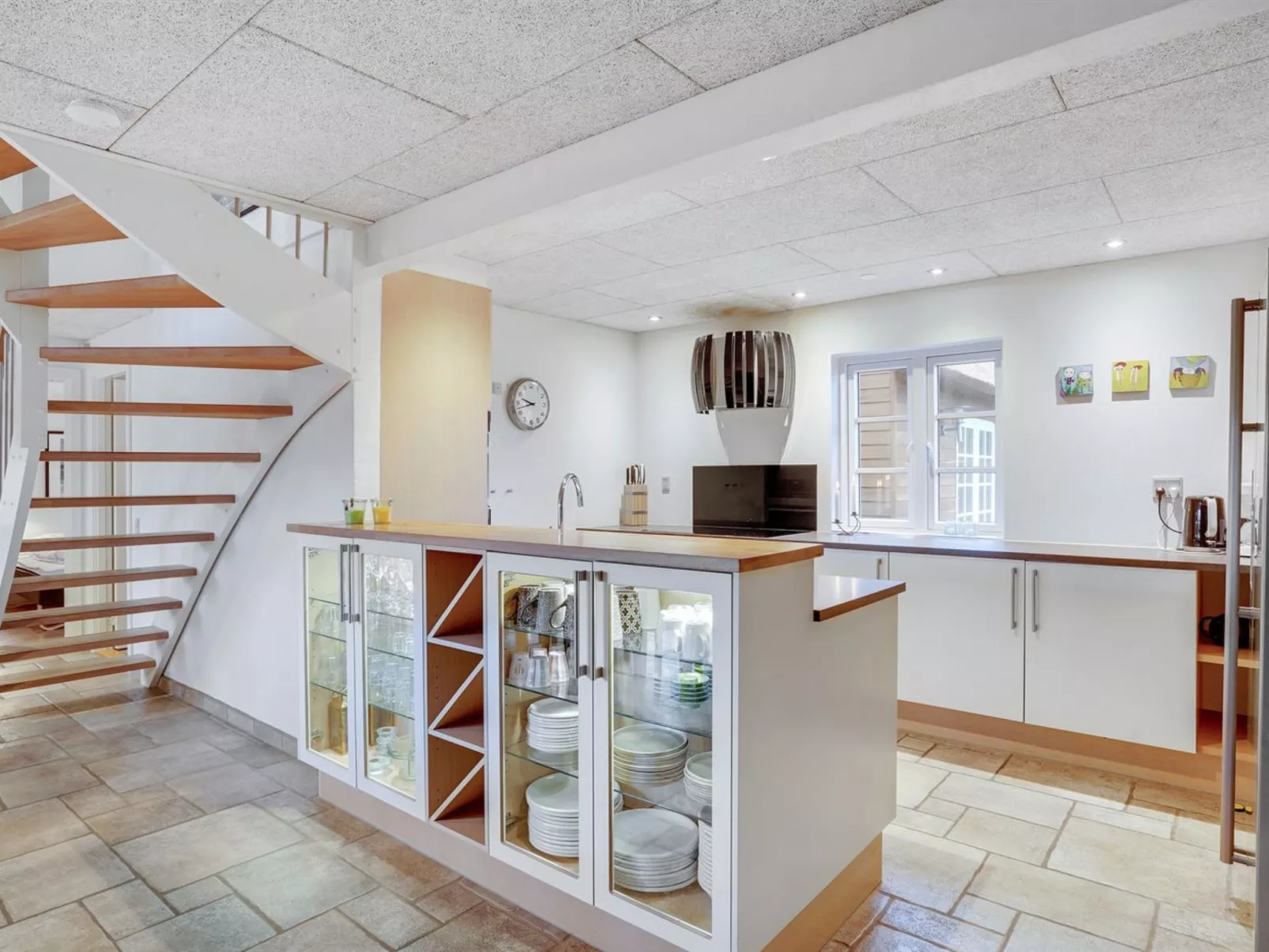 "Adia" - 300m from the sea-Binnen