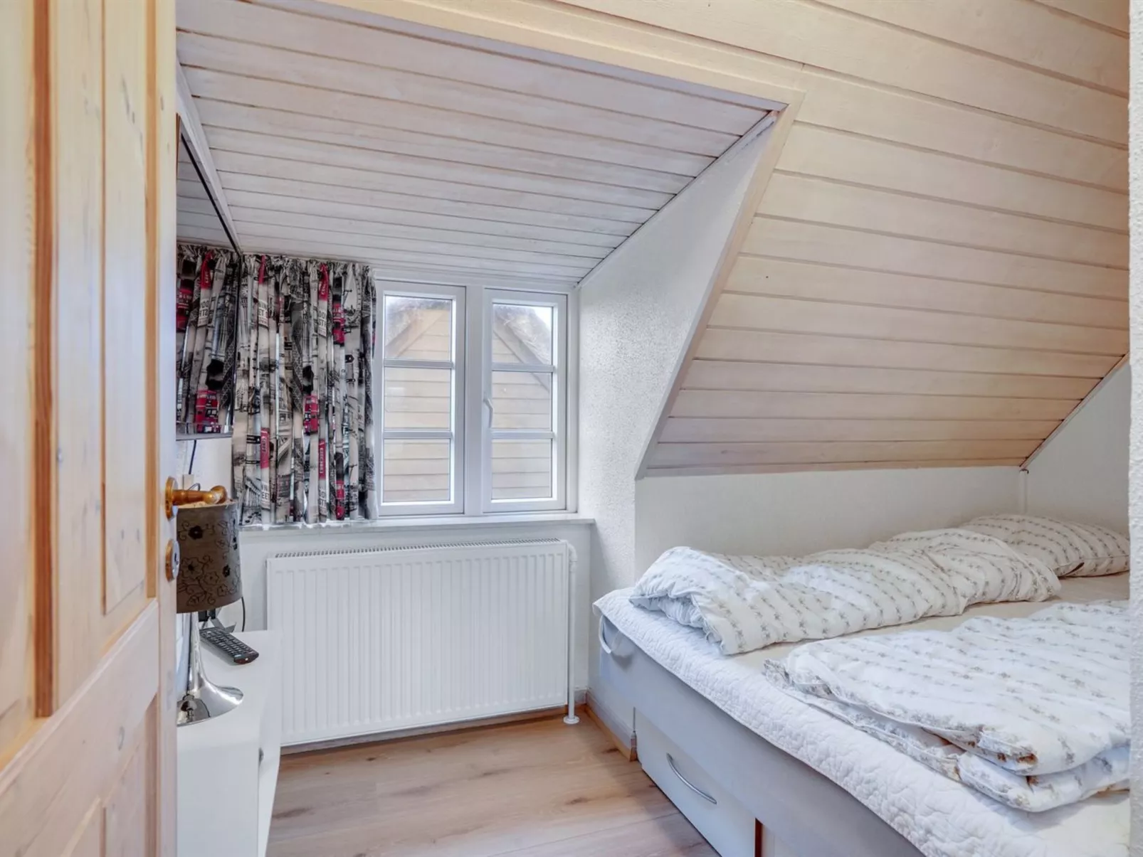 "Adia" - 300m from the sea-Binnen