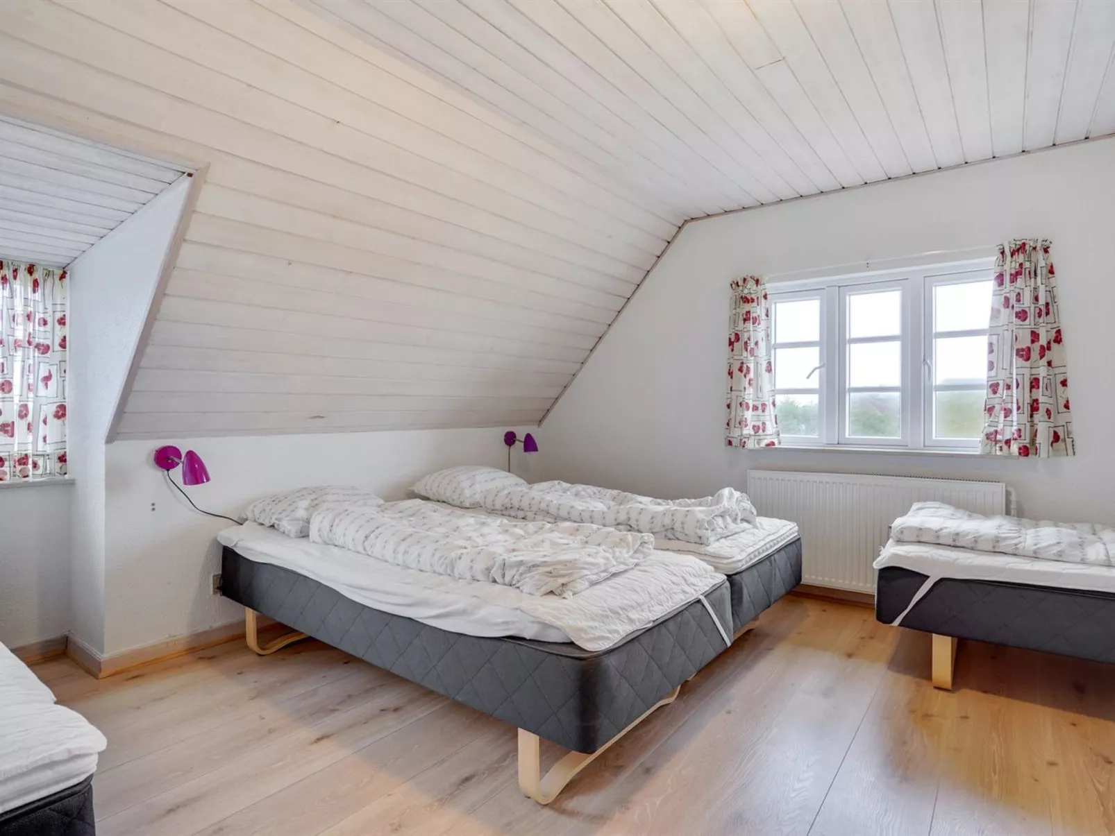 "Adia" - 300m from the sea-Binnen