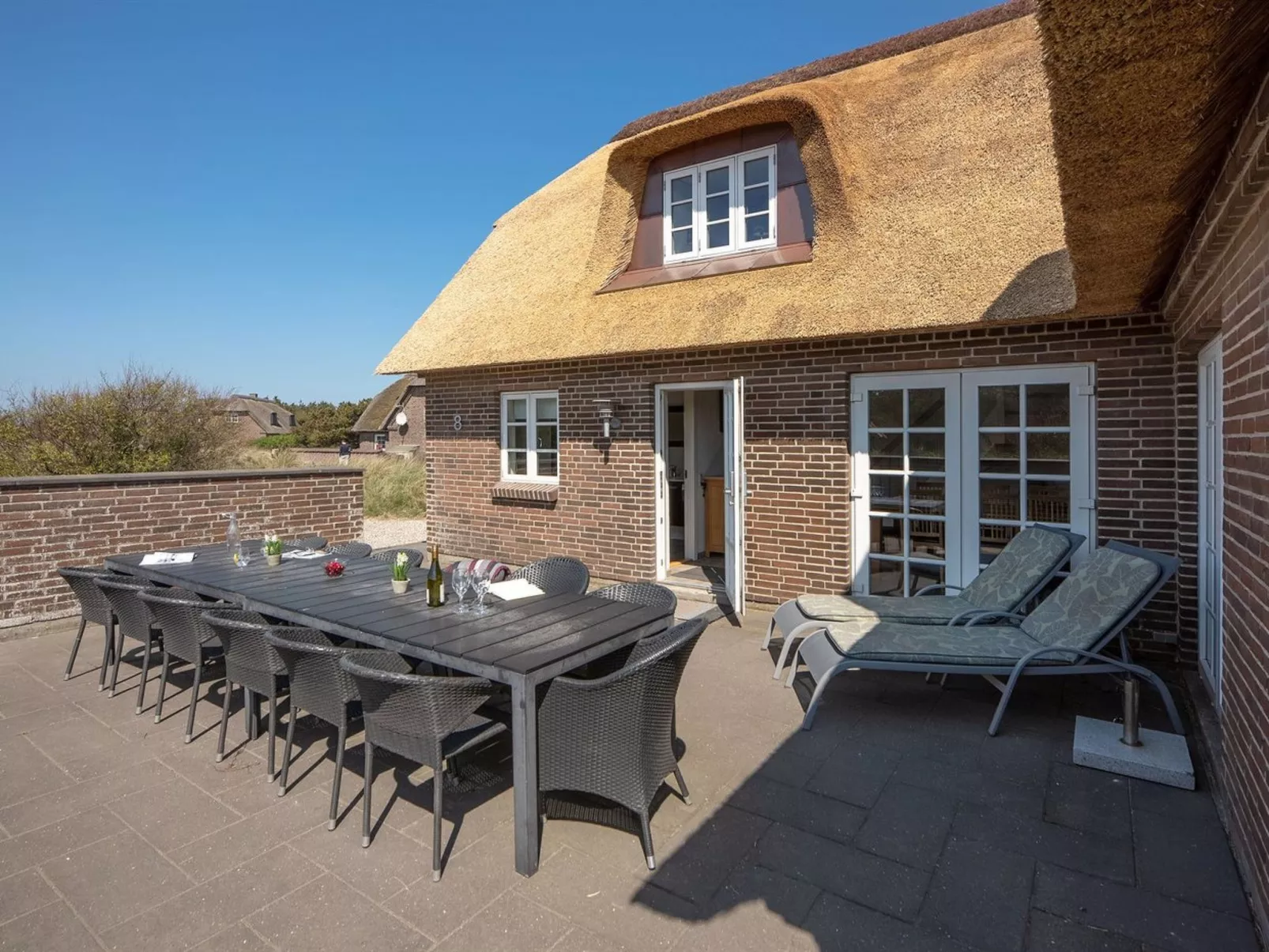 "Adia" - 300m from the sea-Buiten
