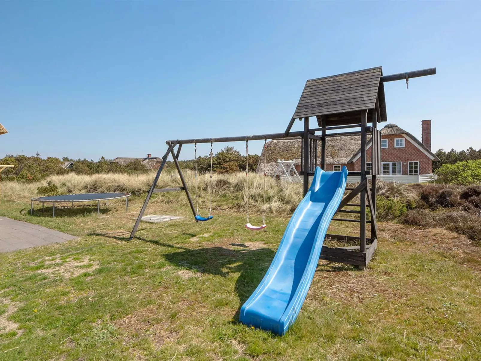 "Adia" - 300m from the sea-Buiten