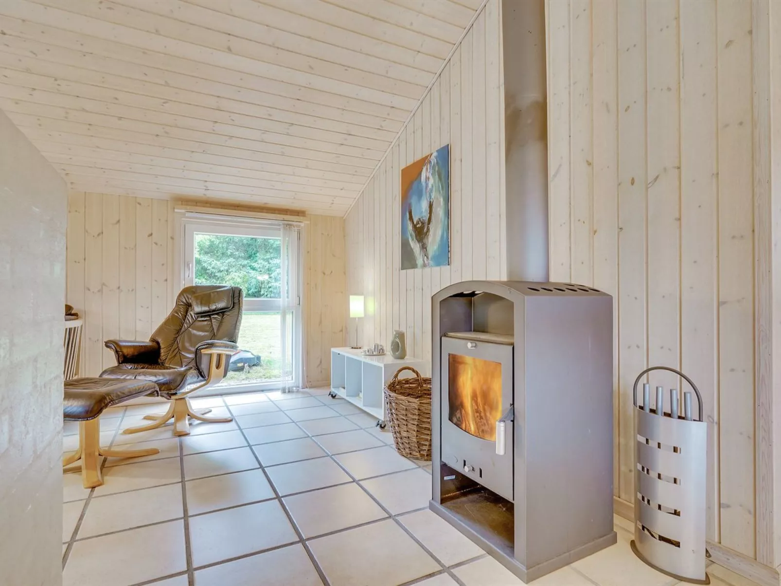 "Aviaja" - 12km from the sea-Binnen