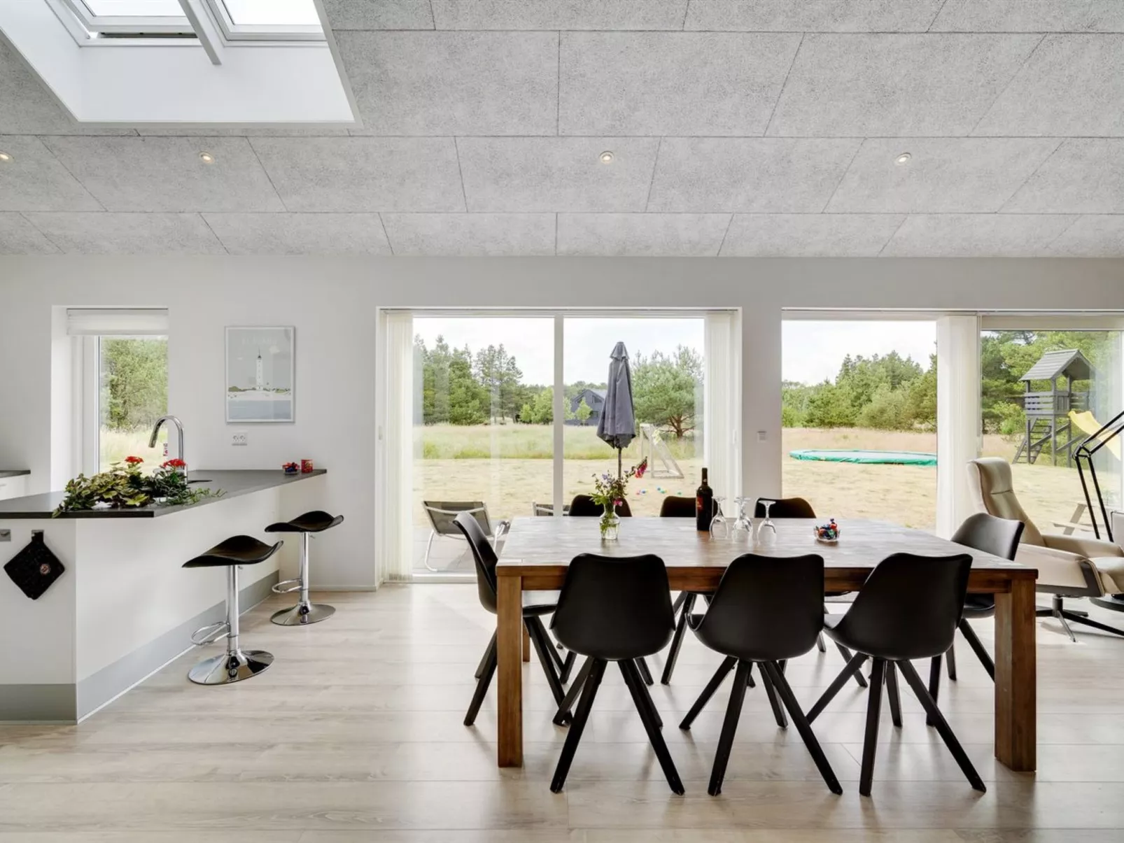 "Jonka" - 2km from the sea-Binnen