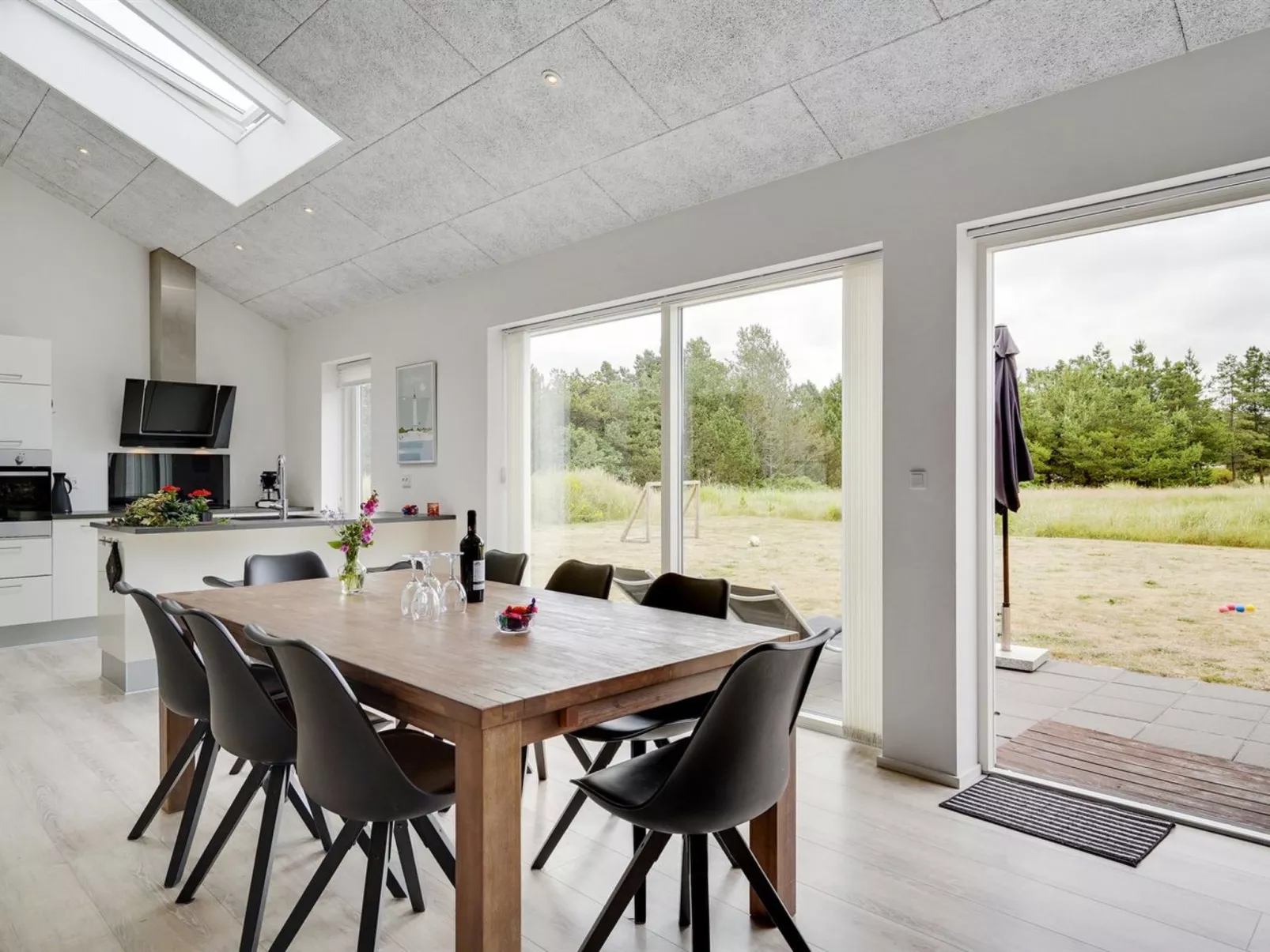 "Jonka" - 2km from the sea-Binnen