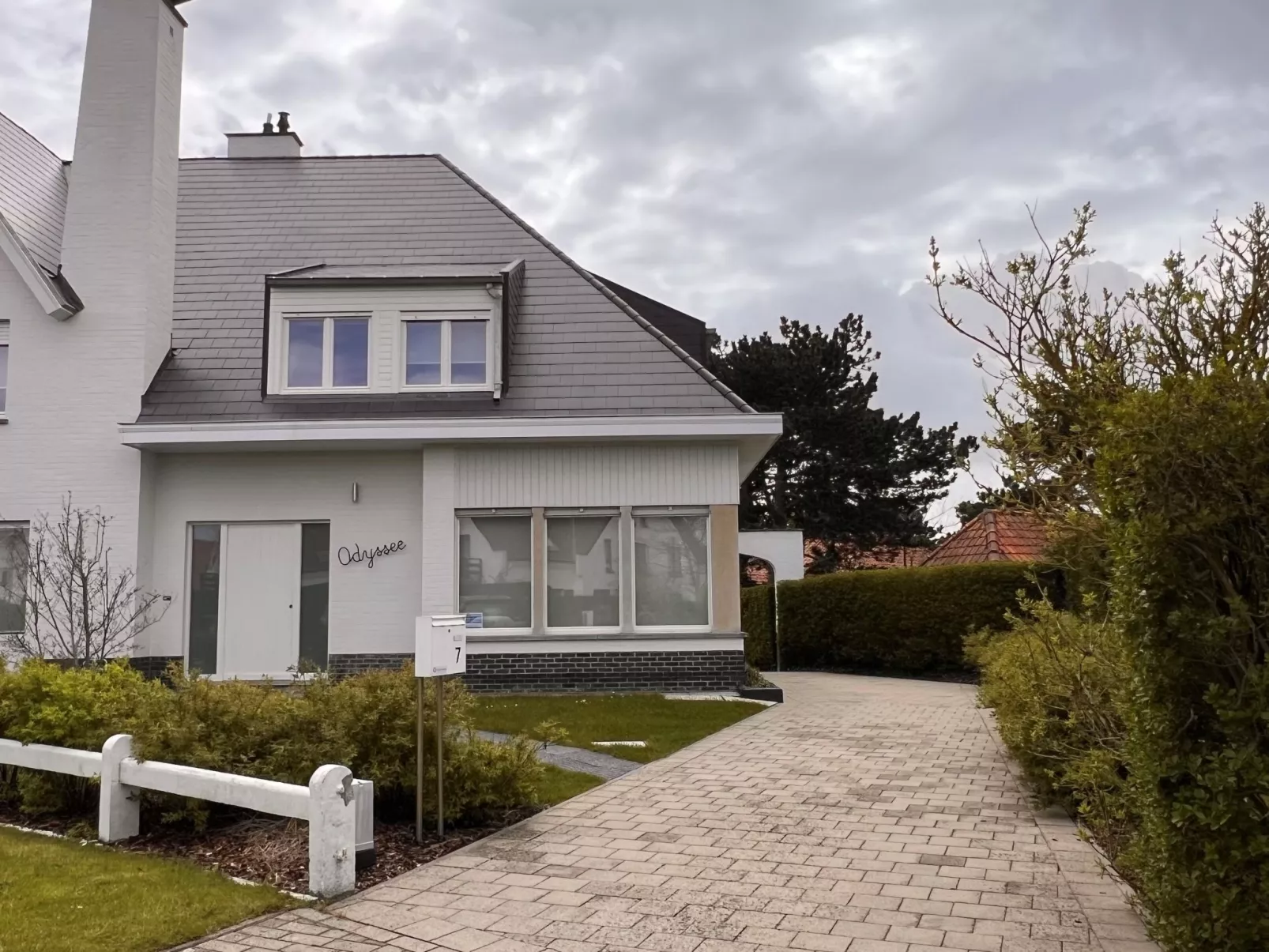 Odyssee - Featured in 'Juliette'-Buiten