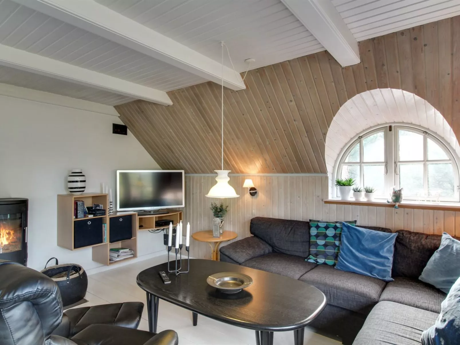 "Rasmina" - 1.2km from the sea-Binnen