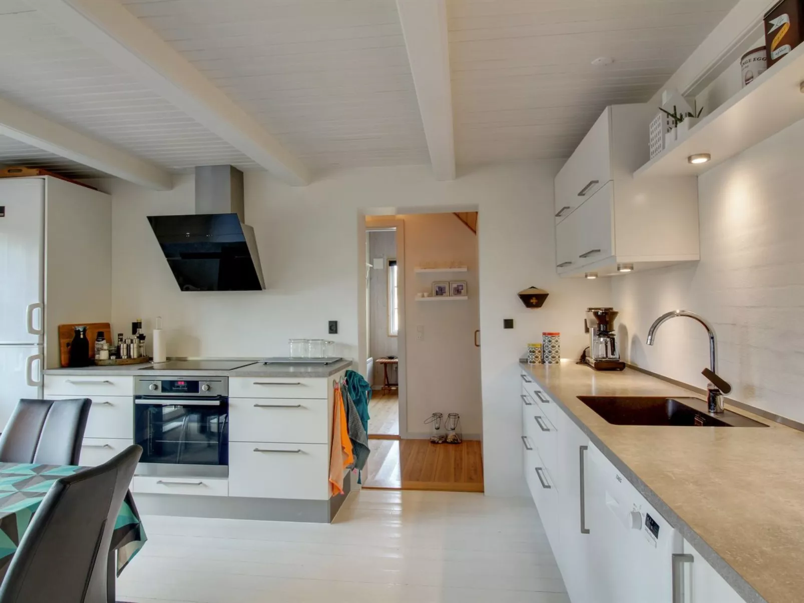 "Rasmina" - 1.2km from the sea-Binnen