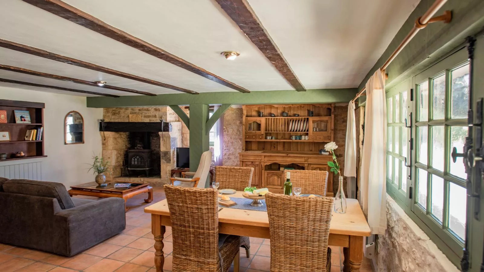 Gite Cottage-Eetkamer