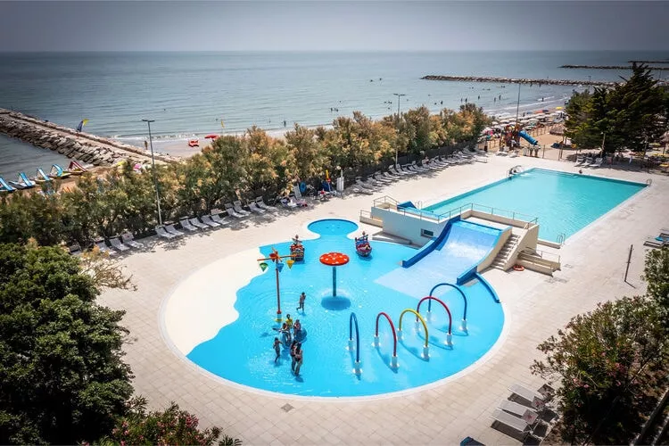 Mobile Homes San Francesco Caorle - Type MH Deluxe Lodge 7 plus 1-Zwembad