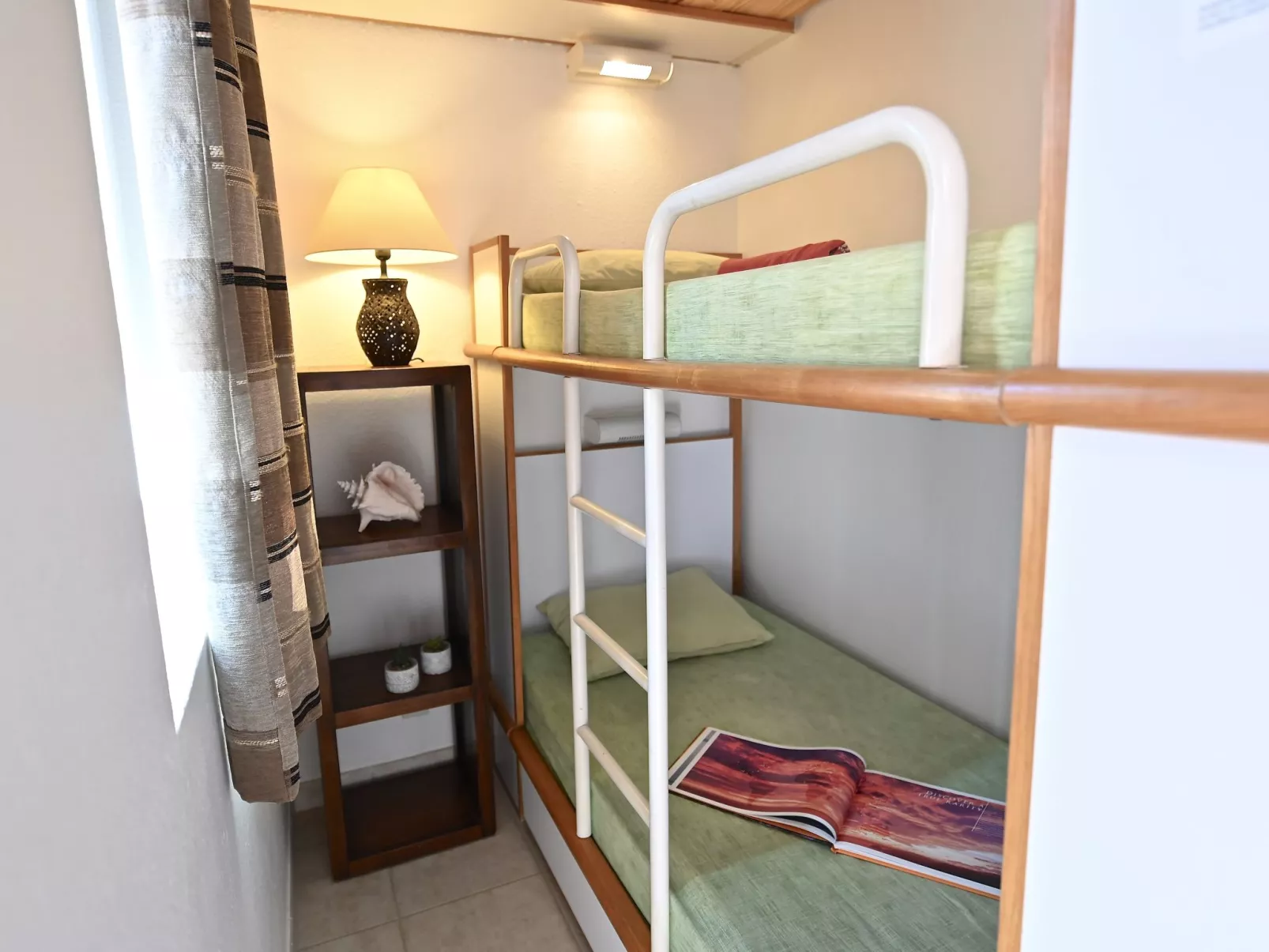 Le village C3 215-Binnen