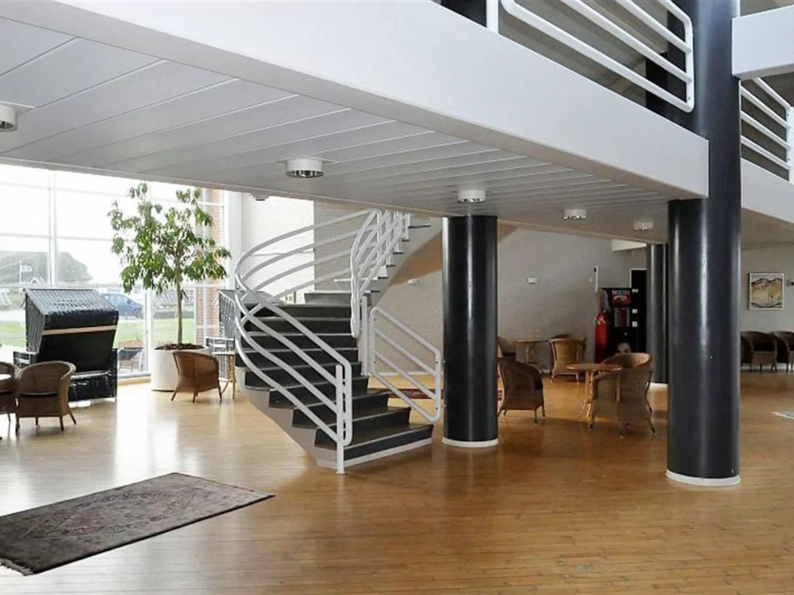 "Akai" - 100m from the sea-Binnen