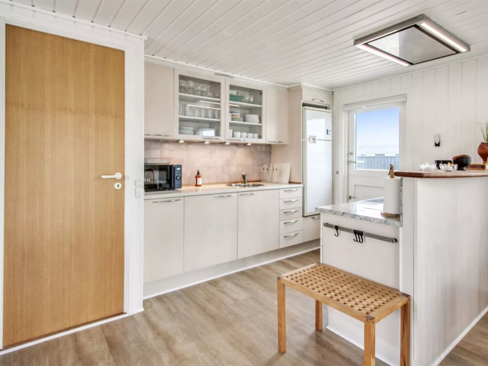 "Bentine" - 400m from the sea-Binnen