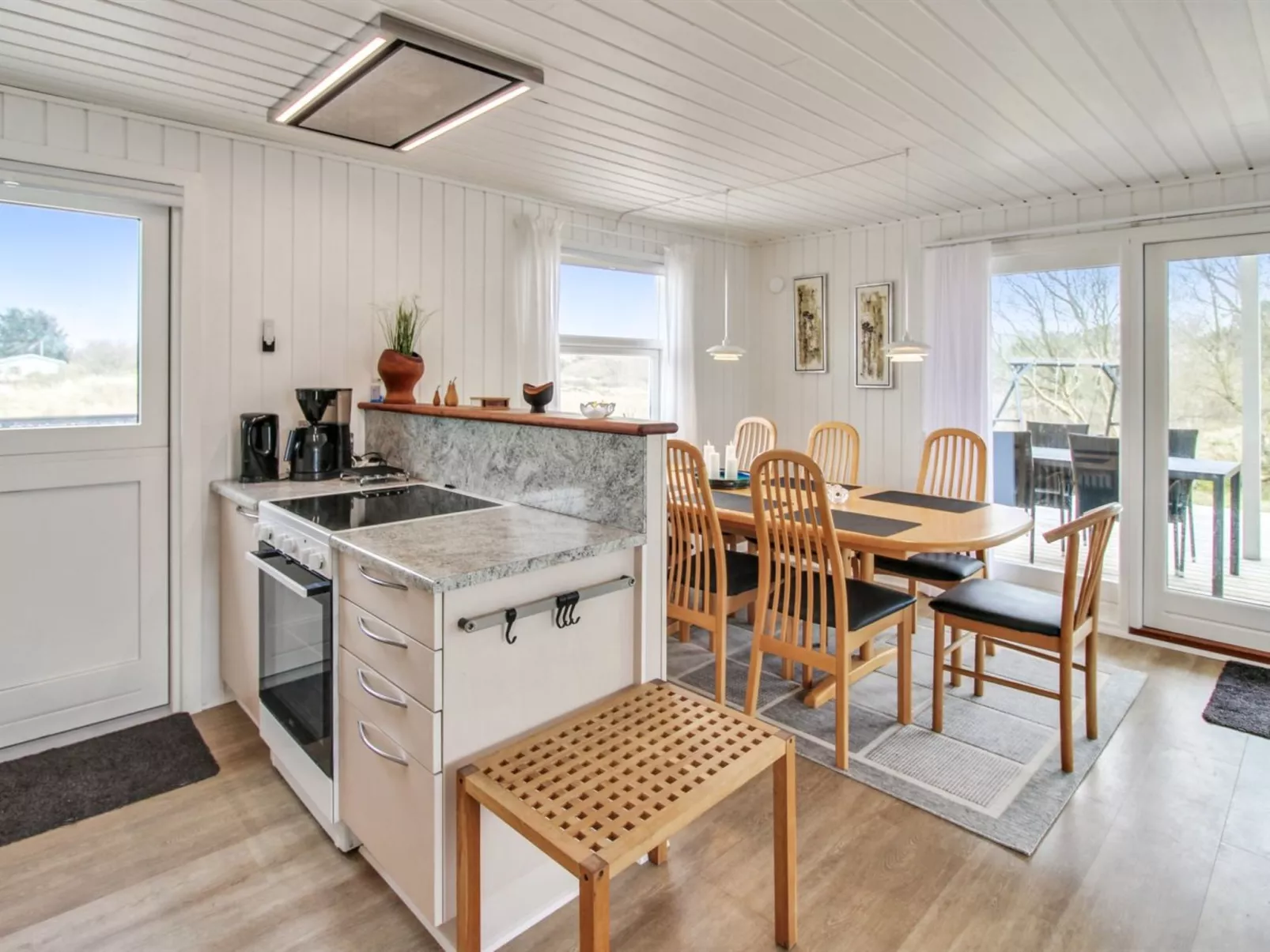 "Bentine" - 400m from the sea-Binnen