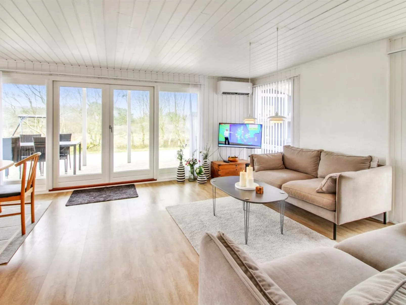 "Bentine" - 400m from the sea-Binnen