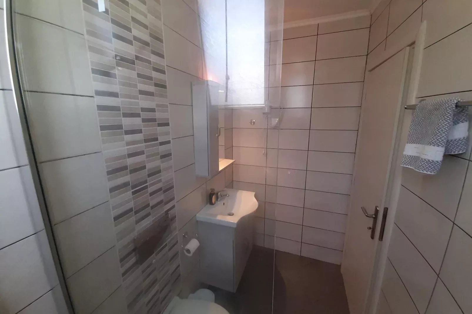 Andromaches Apartments Superior Double Studio-Badkamer